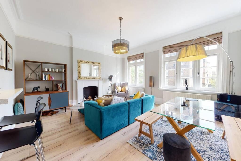 Modern 2 Bed Flat - The Black Dog Pub Apt - 6 Mins From Vauxhall Station Лондон Екстериор снимка